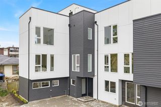 4425 Fremont Avenue N #B, Seattle, WA 98103