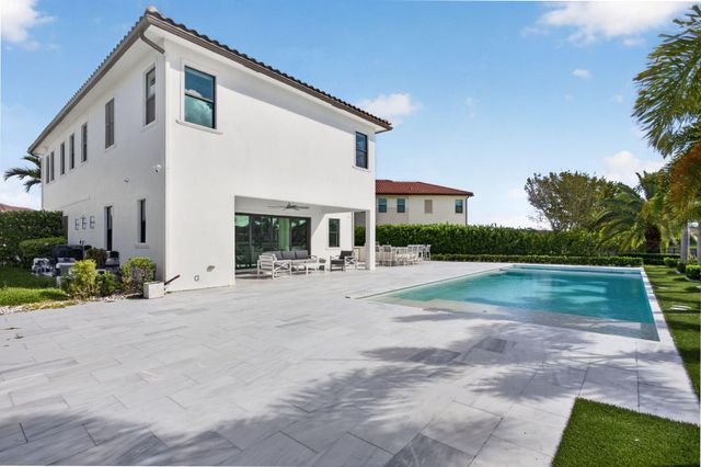 11930 Watermark Way, Parkland, FL 33076