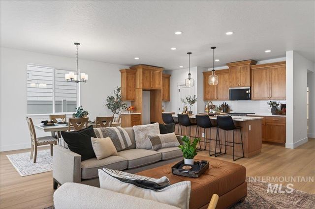 1892 W Declan Ct, Kuna, ID 83634