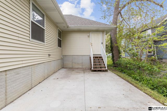 4260 Miami Street, Omaha, NE 68111