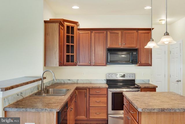 14 SWEETBRIAR LN L-0010, Lebanon, PA 17046