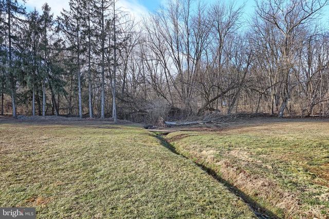 1806 VIRGINIA AVE, Dover, PA 17315