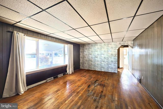 1806 VIRGINIA AVE, Dover, PA 17315