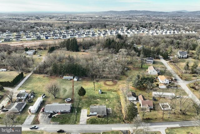 1806 VIRGINIA AVE, Dover, PA 17315