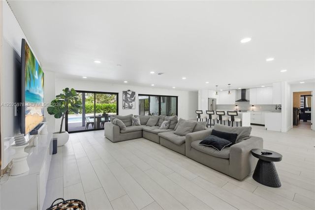9935 Ramblewood Drive 9935, Coral Springs, FL 33071