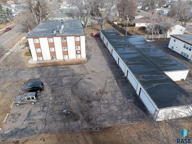 3900 S Hawthorne Ave Avenue, Sioux Falls, SD 57105