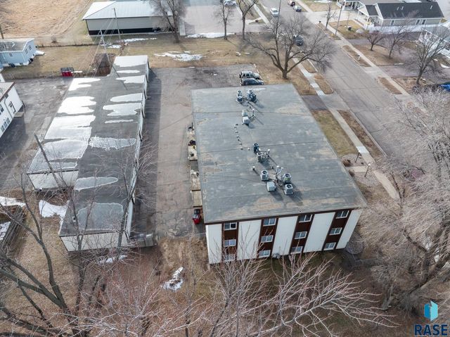 3900 S Hawthorne Ave Avenue, Sioux Falls, SD 57105