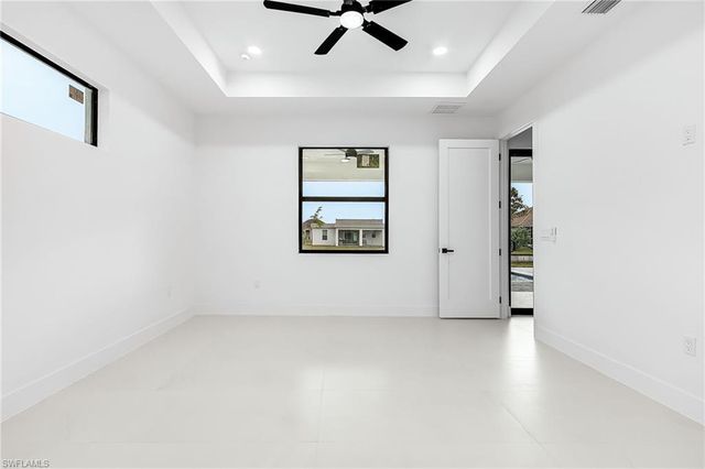 1015 SW 8th CT, Cape Coral, FL 33991