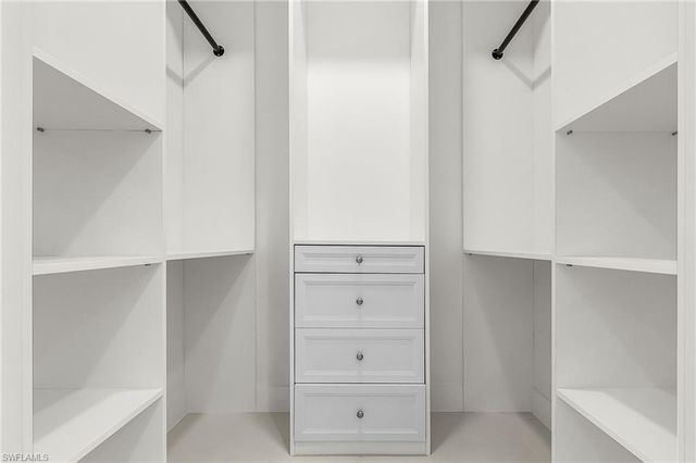 1015 SW 8th CT, Cape Coral, FL 33991