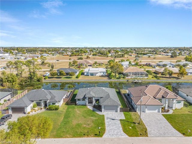 1015 SW 8th CT, Cape Coral, FL 33991