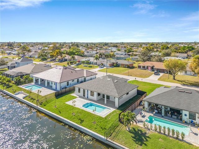 1015 SW 8th CT, Cape Coral, FL 33991