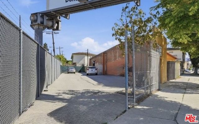 5413 W Washington Boulevard, Los Angeles, CA 90016