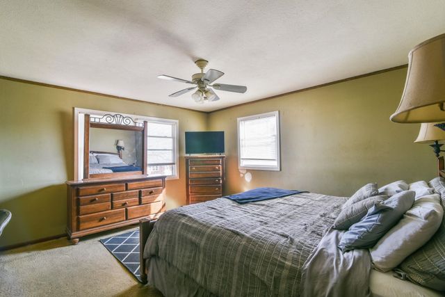 2741 N Dellrose Ave, Wichita, KS 67220