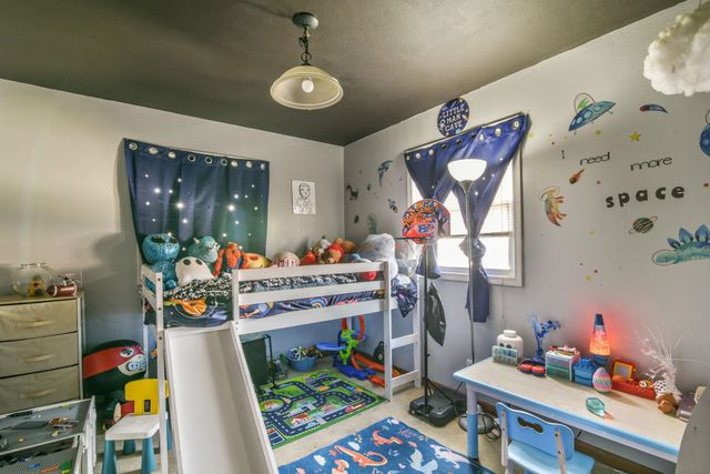 2741 N Dellrose Ave, Wichita, KS 67220