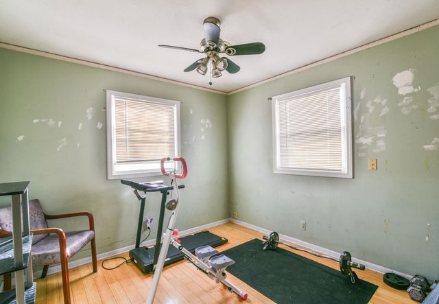 2741 N Dellrose Ave, Wichita, KS 67220