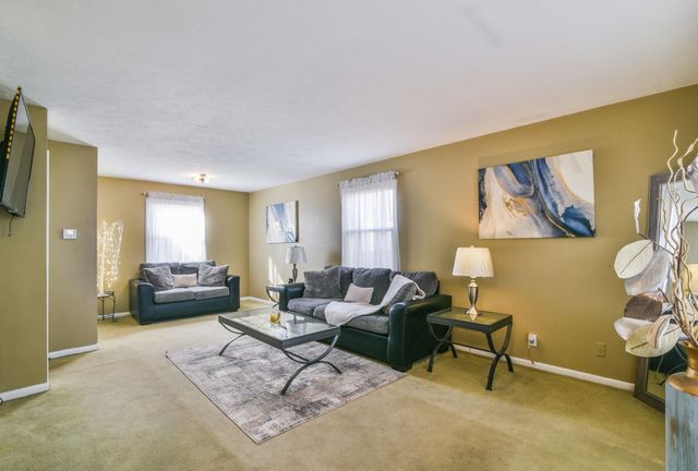 2741 N Dellrose Ave, Wichita, KS 67220