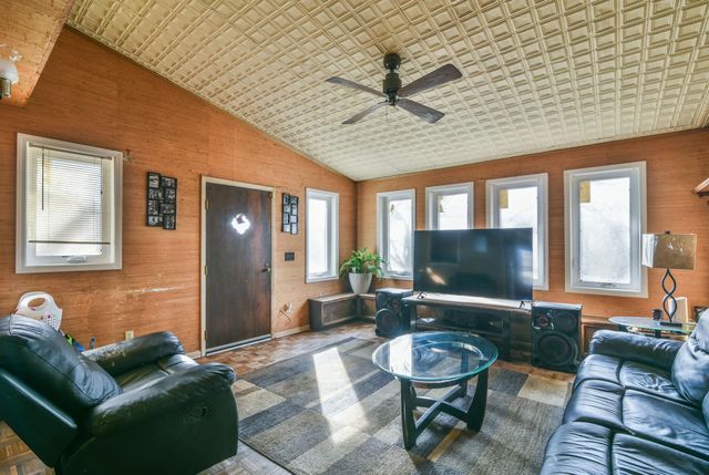 2741 N Dellrose Ave, Wichita, KS 67220