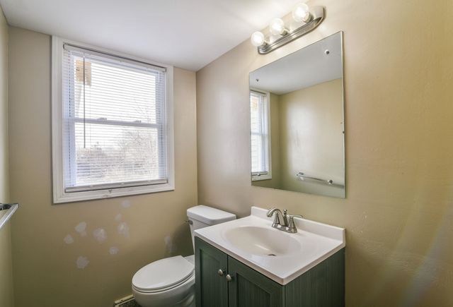 2741 N Dellrose Ave, Wichita, KS 67220