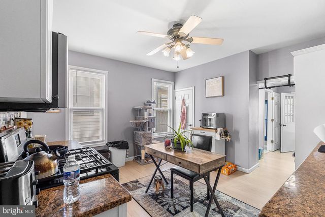 33 BUTTONWOOD ST, Mount Holly, NJ 08060