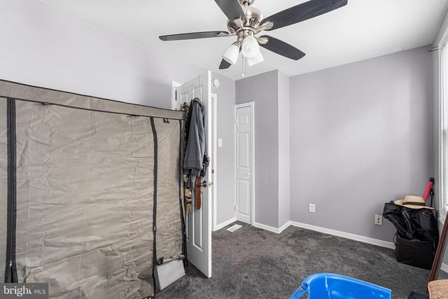 33 BUTTONWOOD ST, Mount Holly, NJ 08060