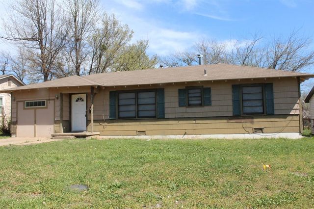 3800 Woodside Drive, Midwest City, OK 73110