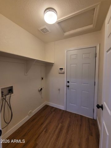 6205 N 89TH Avenue N, Glendale, AZ 85305