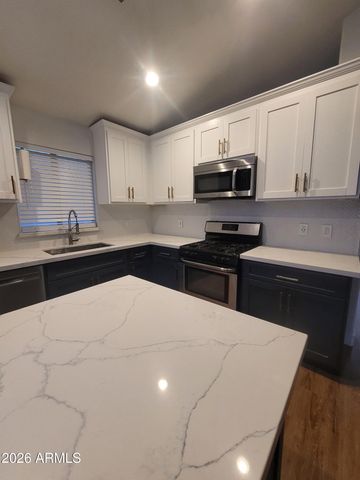 6205 N 89TH Avenue N, Glendale, AZ 85305