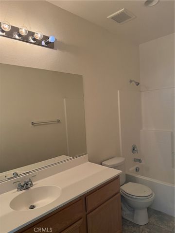 2062 Splendid Circle, San Jacinto, CA 92582