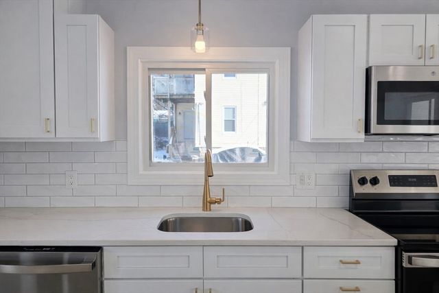 18 Banks, Brockton, MA 02302