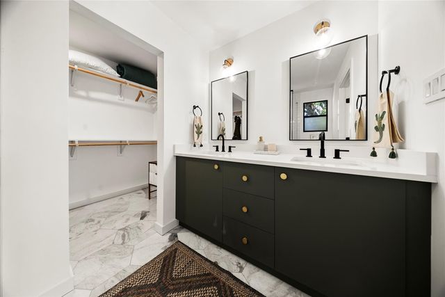 7702 Wynne LN, Austin, TX 78745