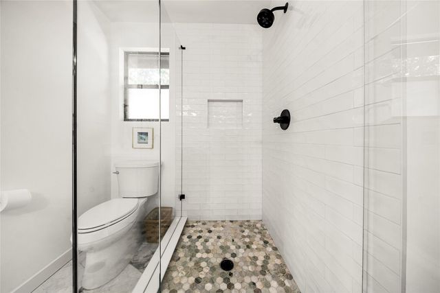 7702 Wynne LN, Austin, TX 78745