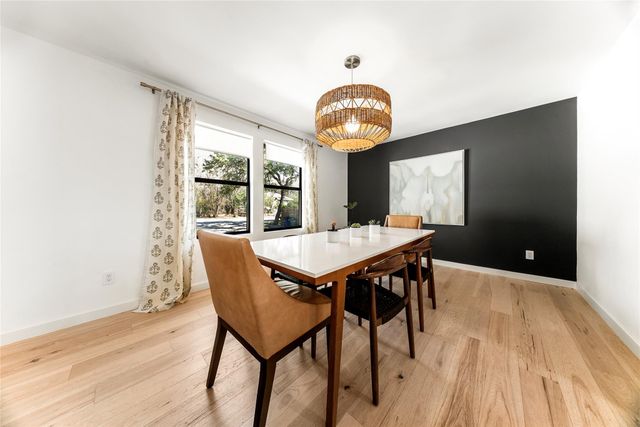 7702 Wynne LN, Austin, TX 78745