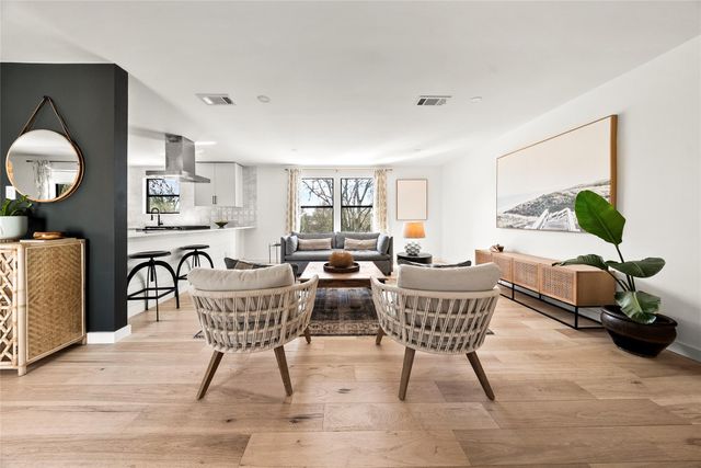 7702 Wynne LN, Austin, TX 78745