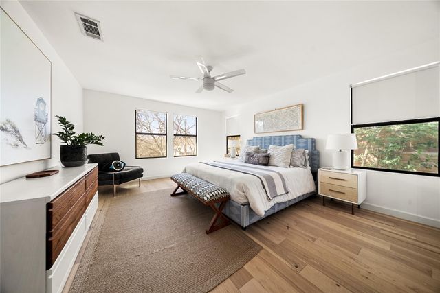 7702 Wynne LN, Austin, TX 78745