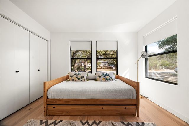 7702 Wynne LN, Austin, TX 78745