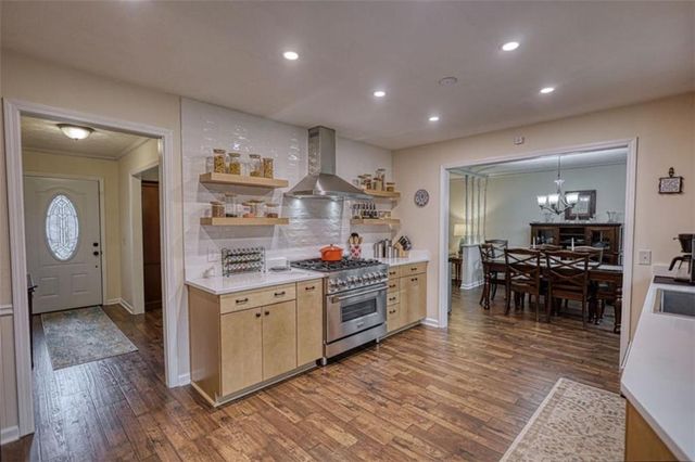 832 Sweet Briar SE Lane, Conyers, GA 30094