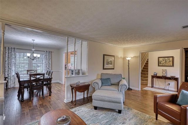 832 Sweet Briar SE Lane, Conyers, GA 30094