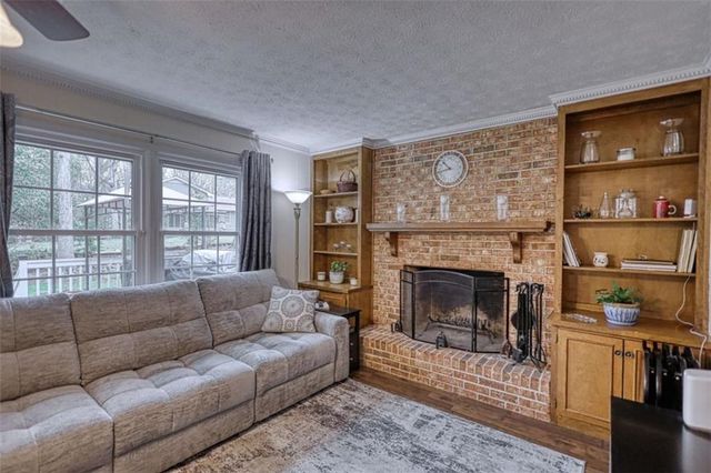 832 Sweet Briar SE Lane, Conyers, GA 30094