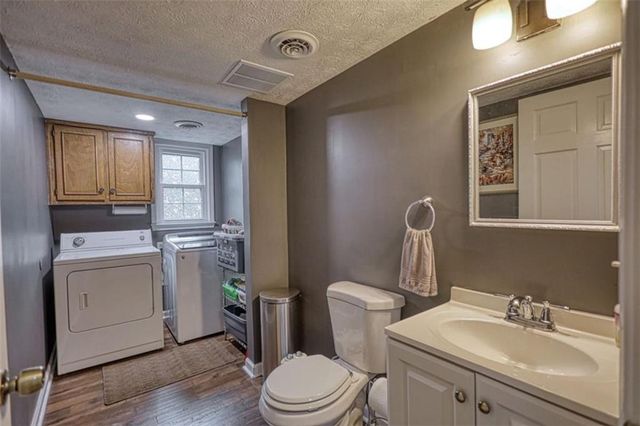 832 Sweet Briar SE Lane, Conyers, GA 30094