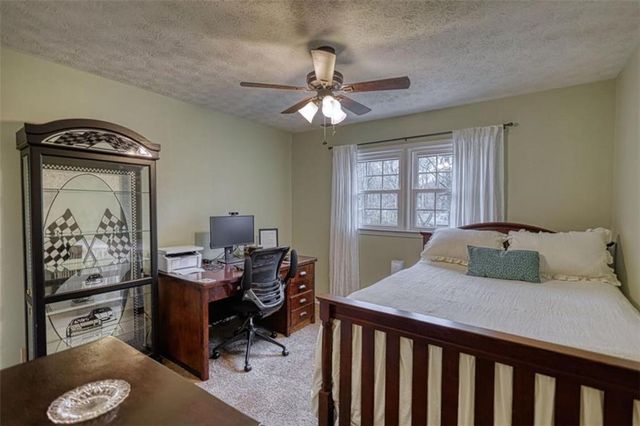 832 Sweet Briar SE Lane, Conyers, GA 30094