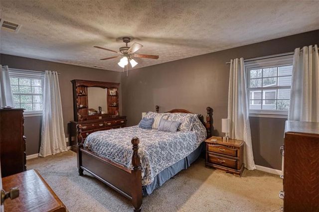 832 Sweet Briar SE Lane, Conyers, GA 30094