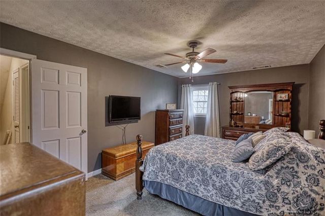 832 Sweet Briar SE Lane, Conyers, GA 30094