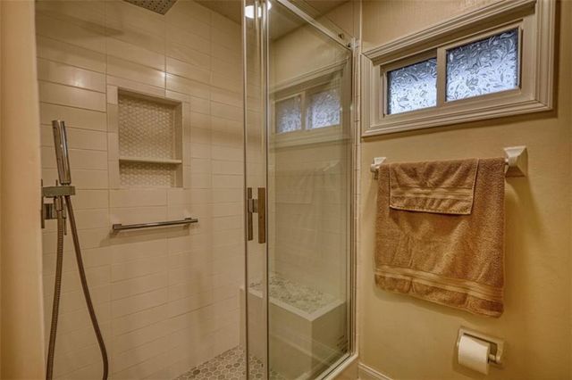 832 Sweet Briar SE Lane, Conyers, GA 30094