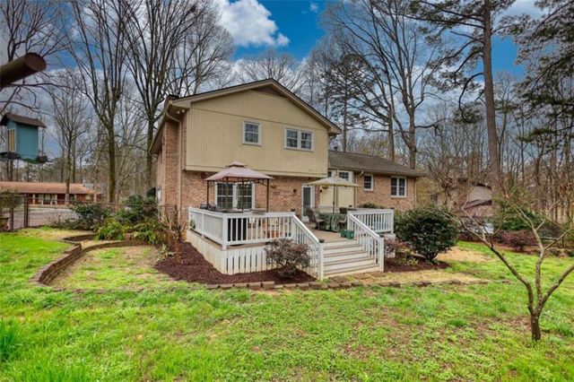 832 Sweet Briar SE Lane, Conyers, GA 30094