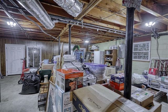 832 Sweet Briar SE Lane, Conyers, GA 30094