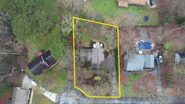 832 Sweet Briar SE Lane, Conyers, GA 30094