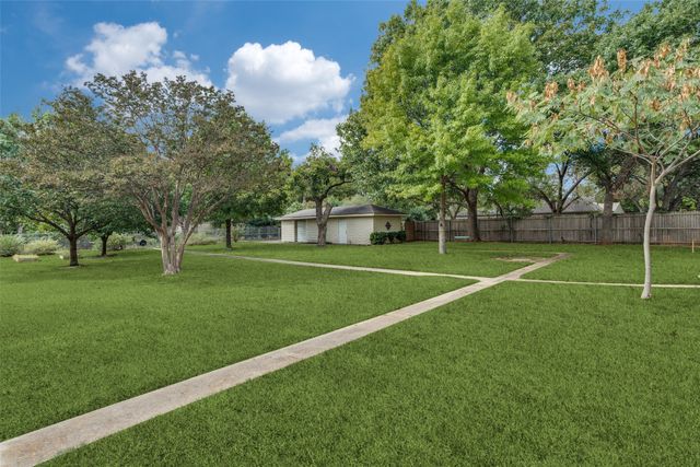 1441 Bella Vista Drive, Dallas, TX 75218