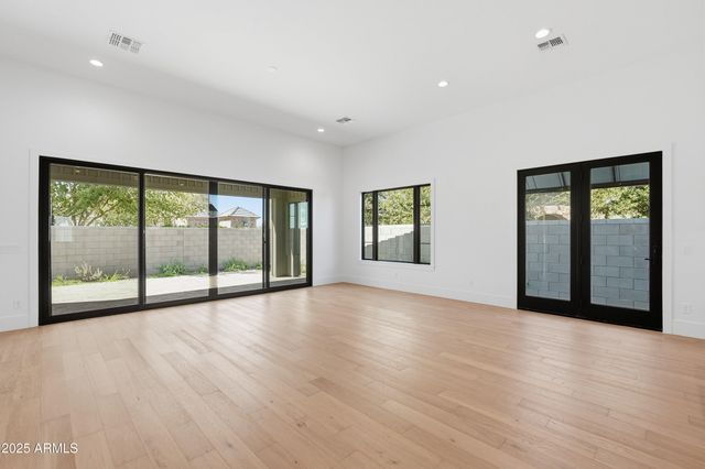 3326 S STUART Court, Gilbert, AZ 85297