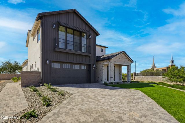 3326 S STUART Court, Gilbert, AZ 85297