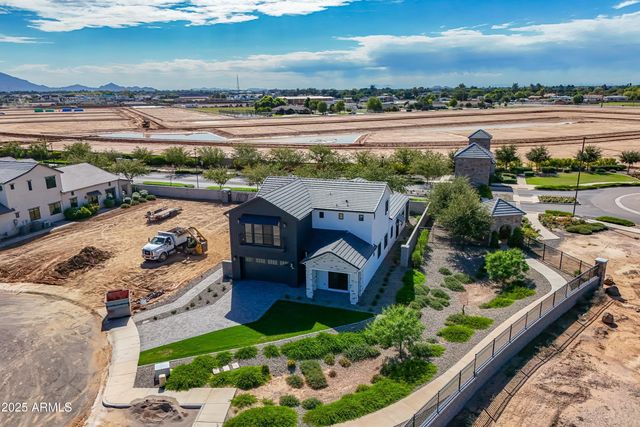 3326 S STUART Court, Gilbert, AZ 85297